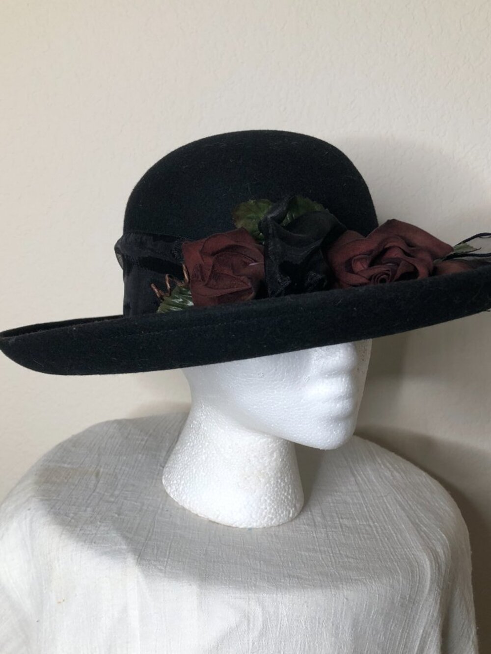 Beautiful Black "Toucan" Wool Felt Ladies Hat